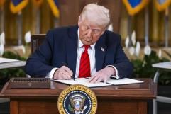 Donald Trump firma orden ejecutiva para reducir el Departamento de Educación en EE.UU.