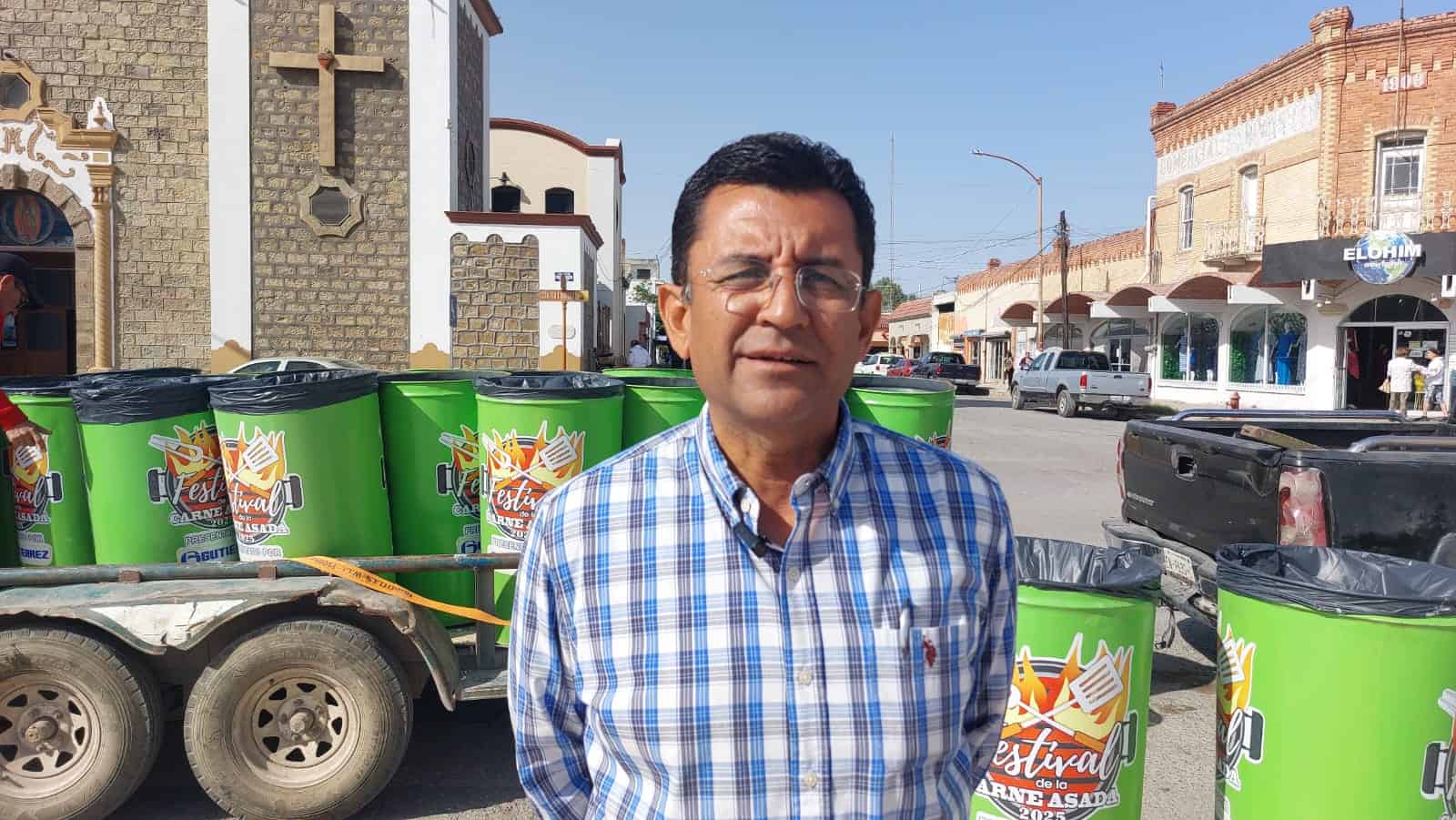 Reparten 50 botes en la zona centro