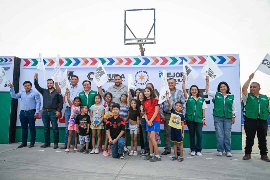 Inicia Alcalde reconstrucción de cancha deportiva
