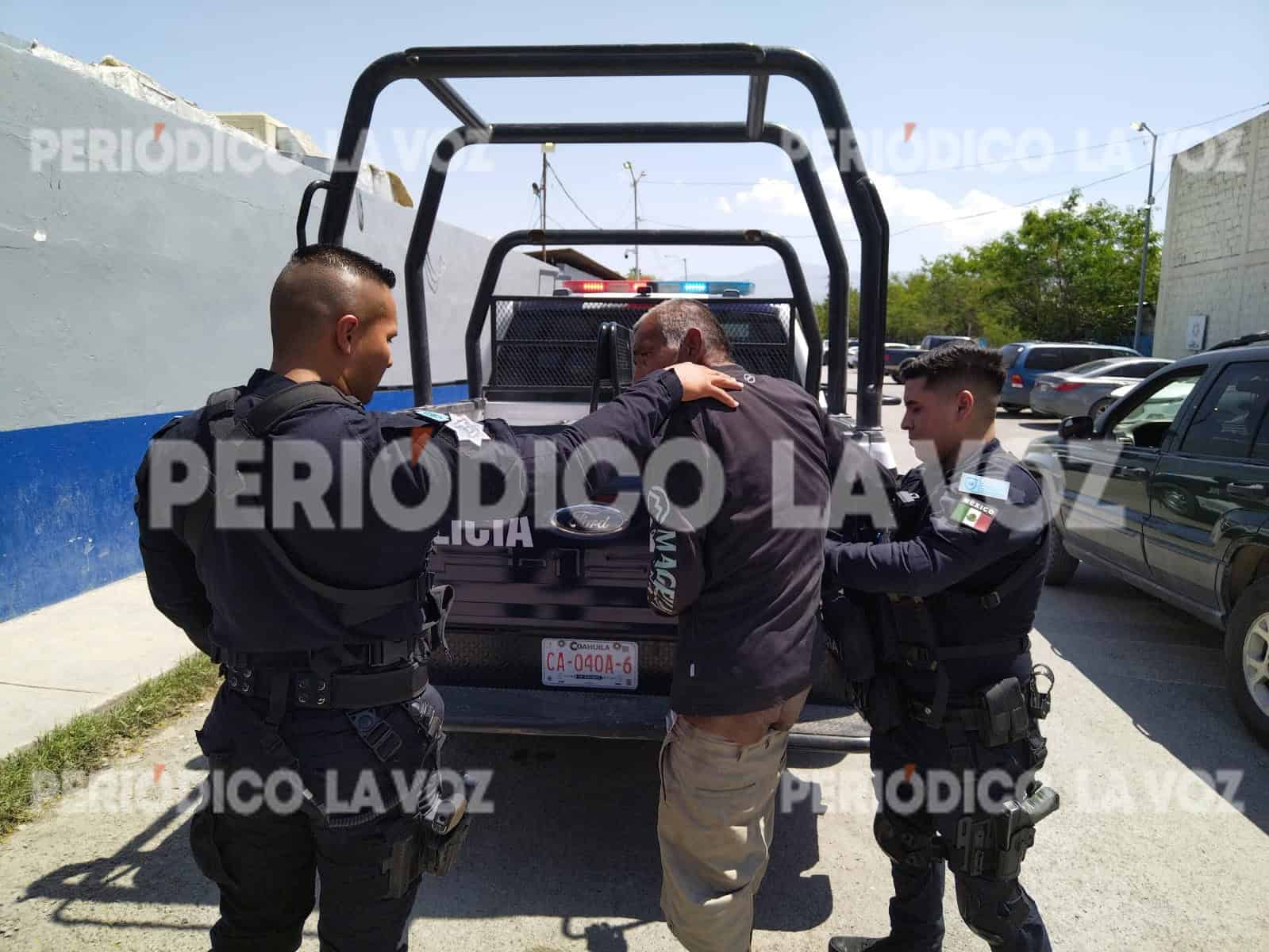 Gilberto Moreno Gallegos fue retenido por un ciudadano tras intentar escapar del domicilio que allanó.