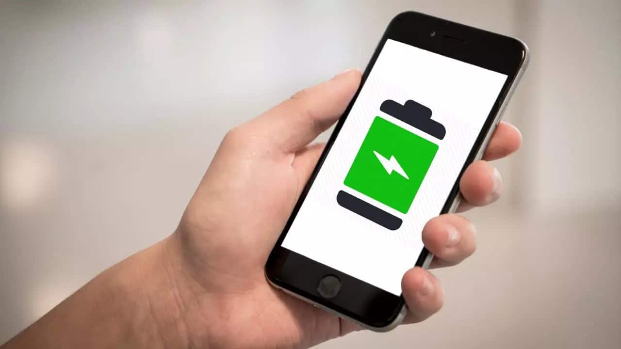Descubren botón secreto en tu celular que duplica la batería y nadie lo estaba usando
