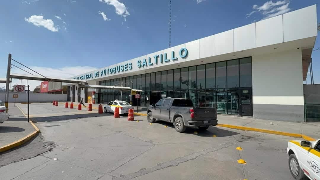 La mujer se desvaneció repentinamente, generando preocupación entre los pasajeros de la Central.