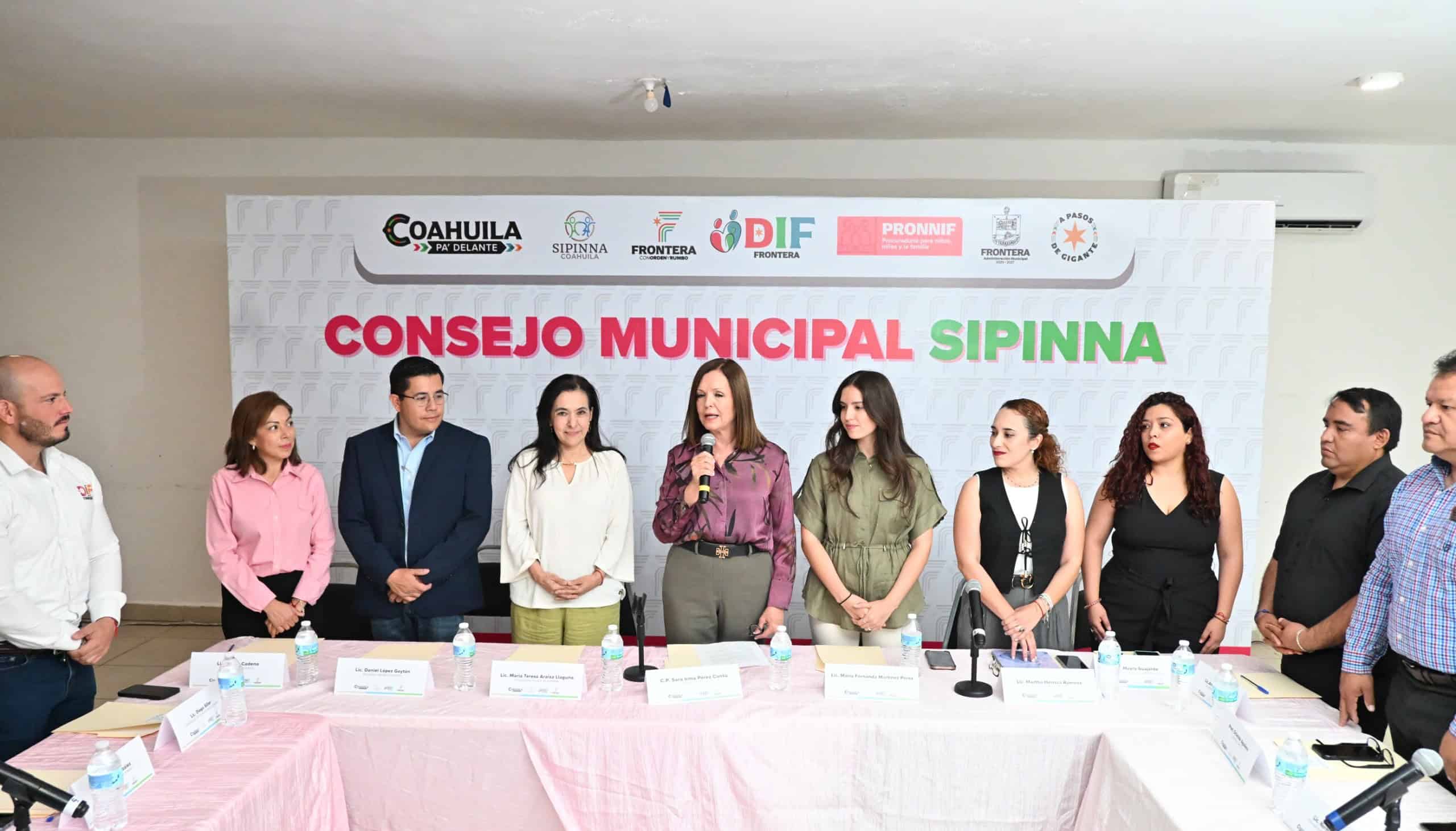 En Frontera, la alcaldesa Sari Pérez tomó protesta al Consejo Municipal SIPINNA.