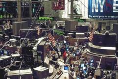 Otro día rojo para Wall Street; Empresas caen en picada