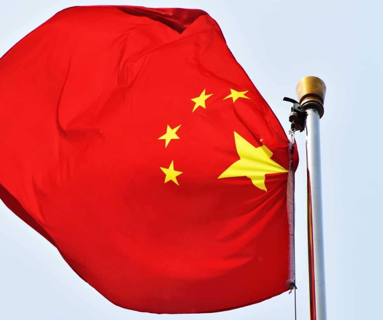 China responde a los aranceles con más aranceles