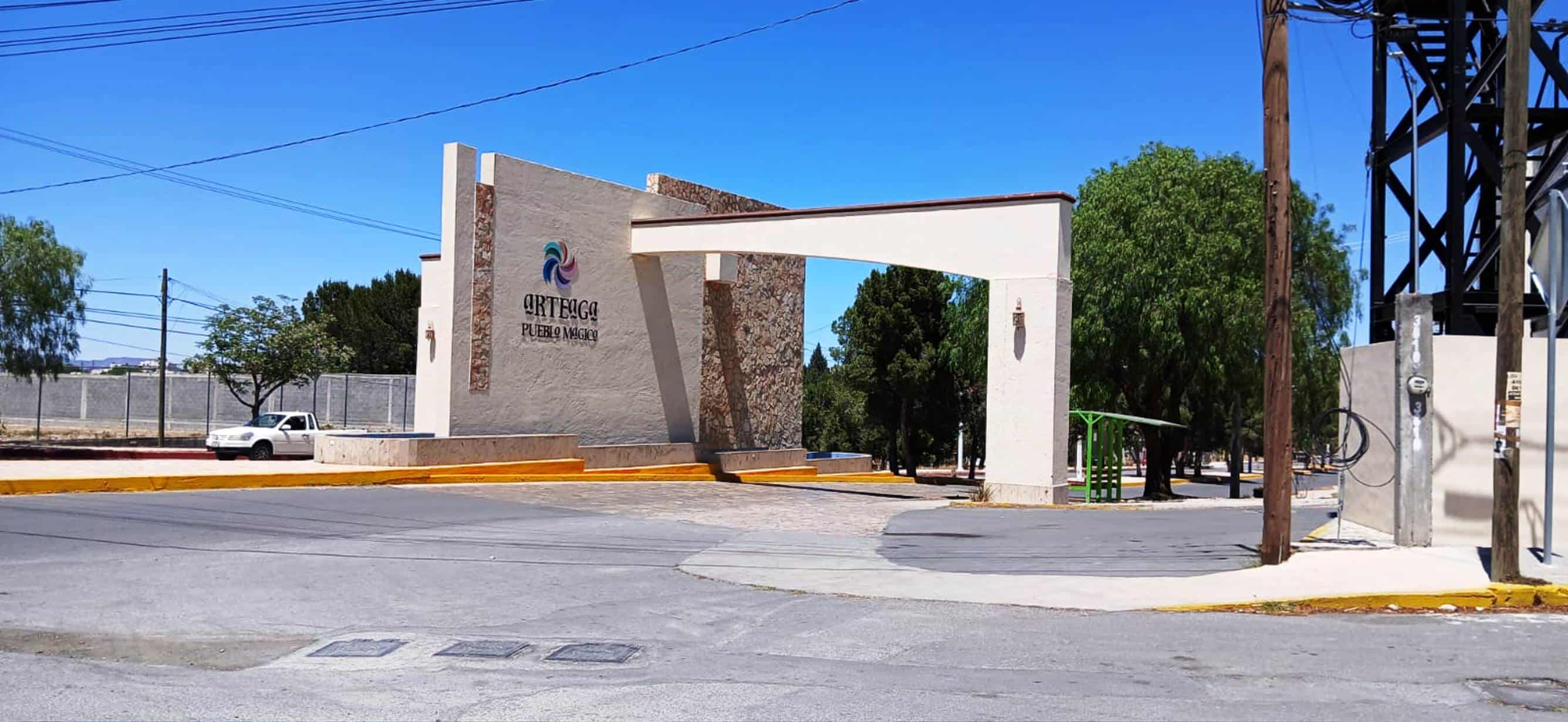 Espera Arteaga 80 mil turistas en Semana Santa