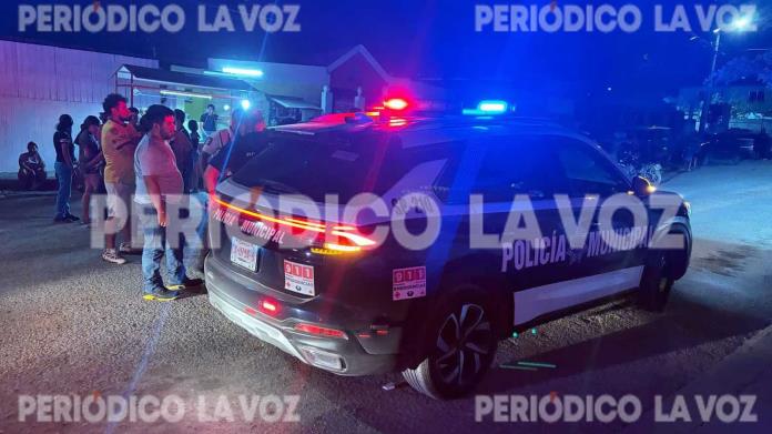 Abusa adolescente de niña de 12 años Abusa adolescente de niña de 12 años