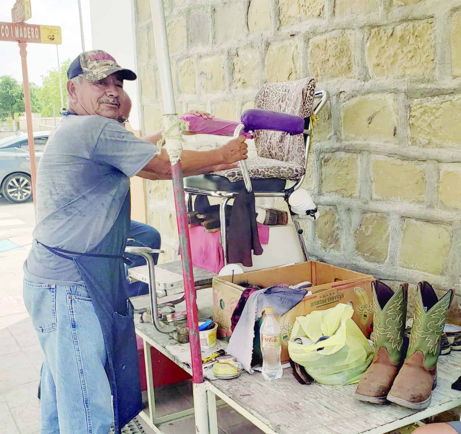 Vivió entre minas y ahora es bolero