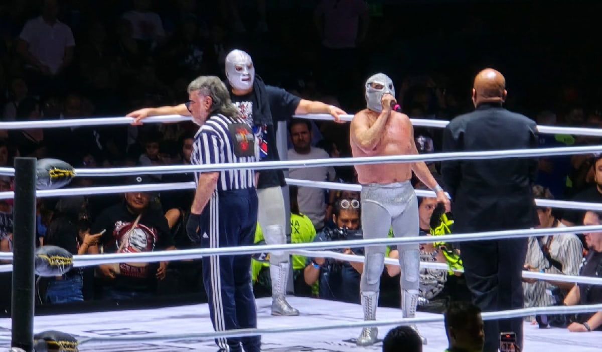 ¡El Hijo del Santo explota contra la afición! Responde tras desenmascarar a Misterioso Jr