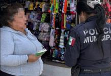 Engañan y roban a mujer