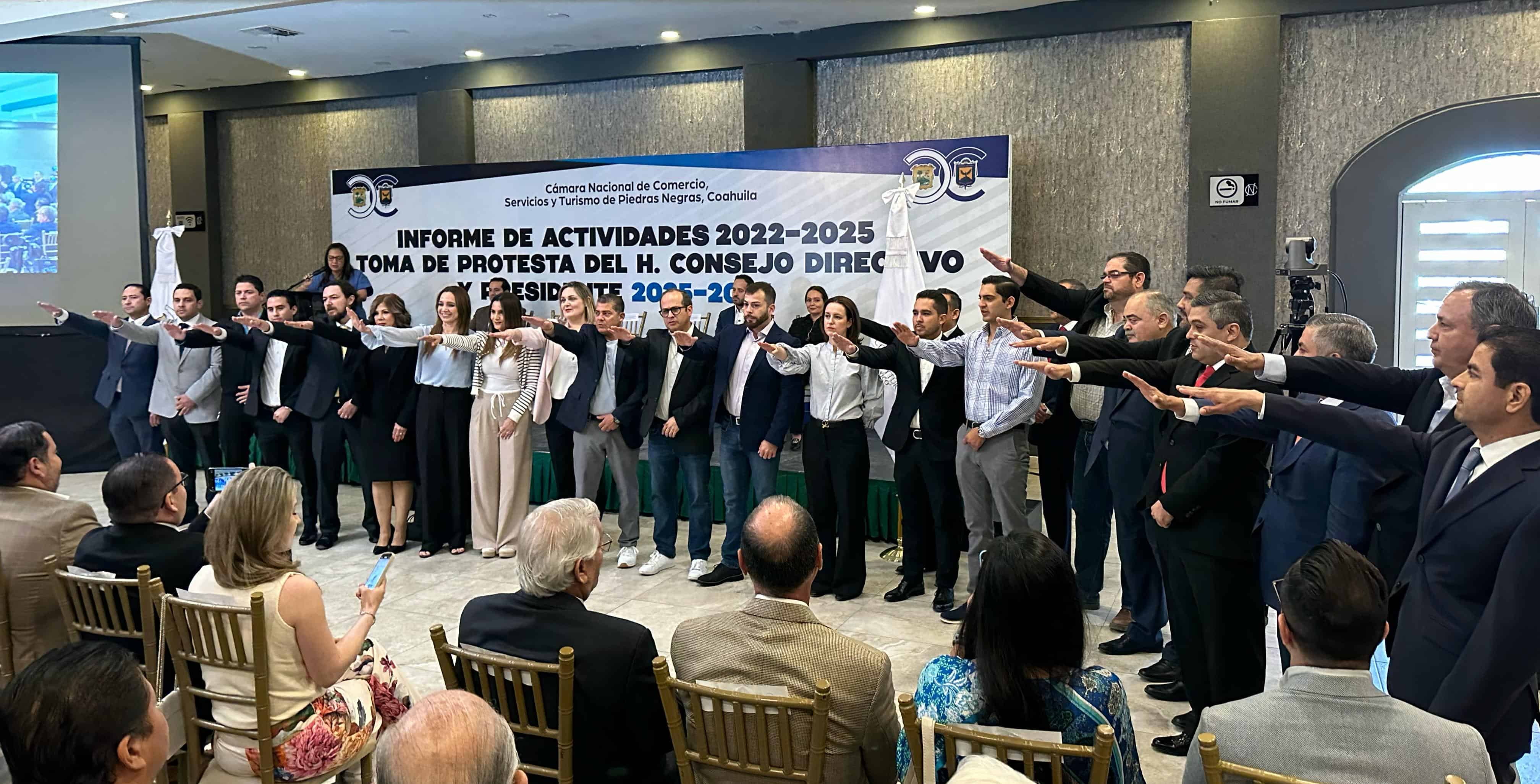 Benito Martínez asume presidencia de CANACO Piedras Negras