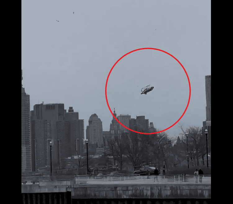 Helicóptero se desplomó al río Hudson en Nueva York
