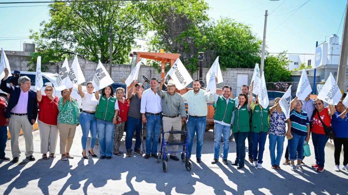 Mejora Carlos vialidades de dos colonias Mejora Carlos vialidades de dos colonias