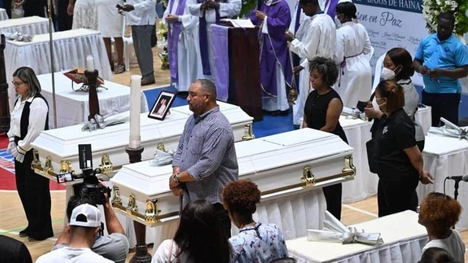 República Dominicana: 221 muertos tras derrumbe de discoteca