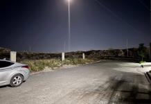 Dejan ladrones sin luz a colonia
