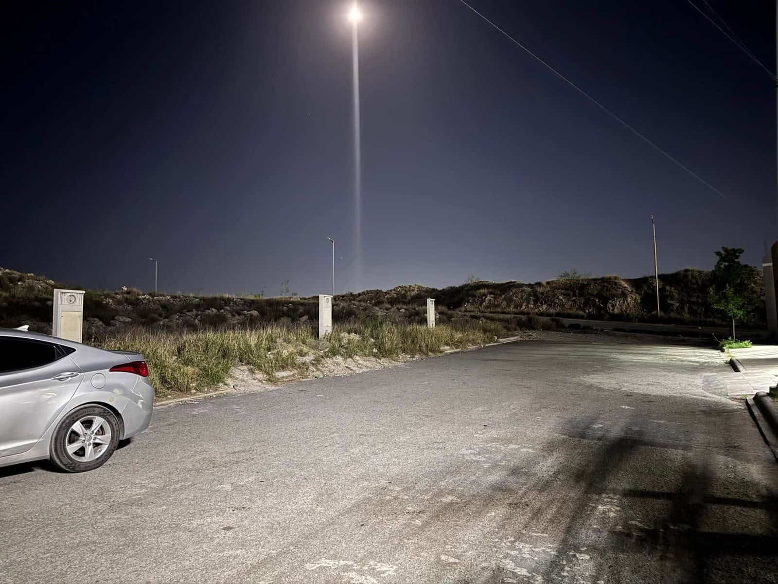 Varias calles de la colonia están sin energía eléctrica debido a los robos.