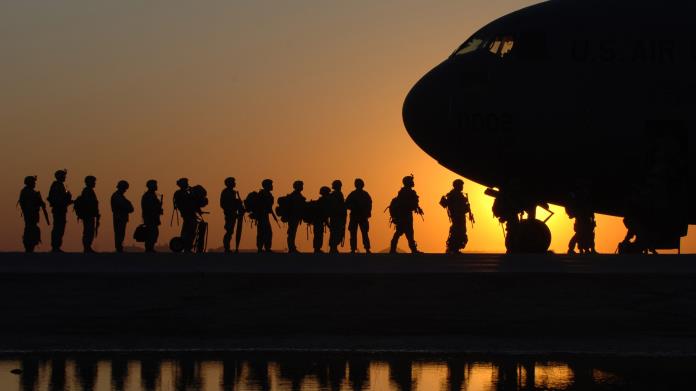 Trump entrega tierras fronterizas a los militares Trump entrega tierras fronterizas a los militares