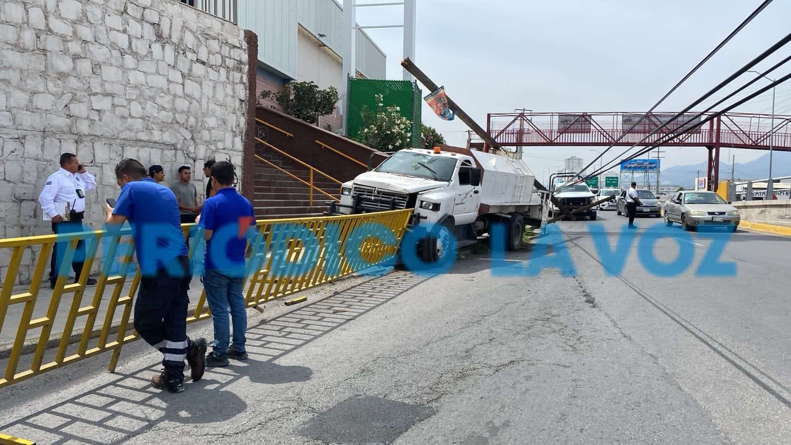 Se avienta pipazo  en pleno blv. Pape