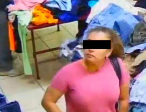 Captan a maestra en robo a tienda