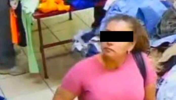 Captan a maestra en robo a tienda