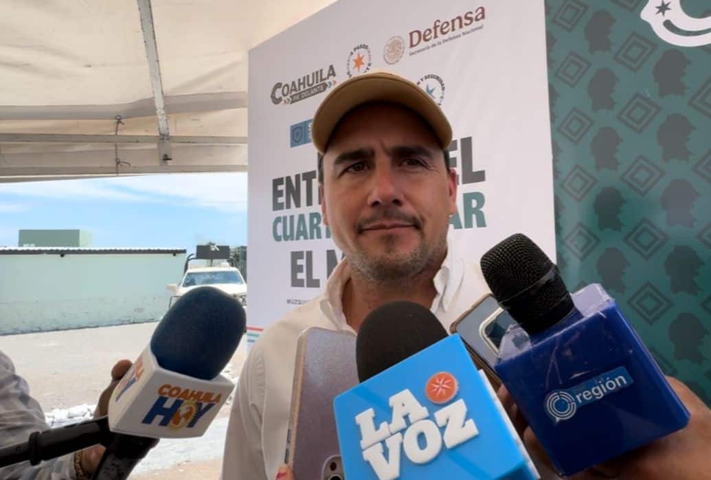 Expresó el Gobernador del Estado, Manolo Jiménez Salinas que, siguen trabajando coordinadamente para sofocar el fuego.