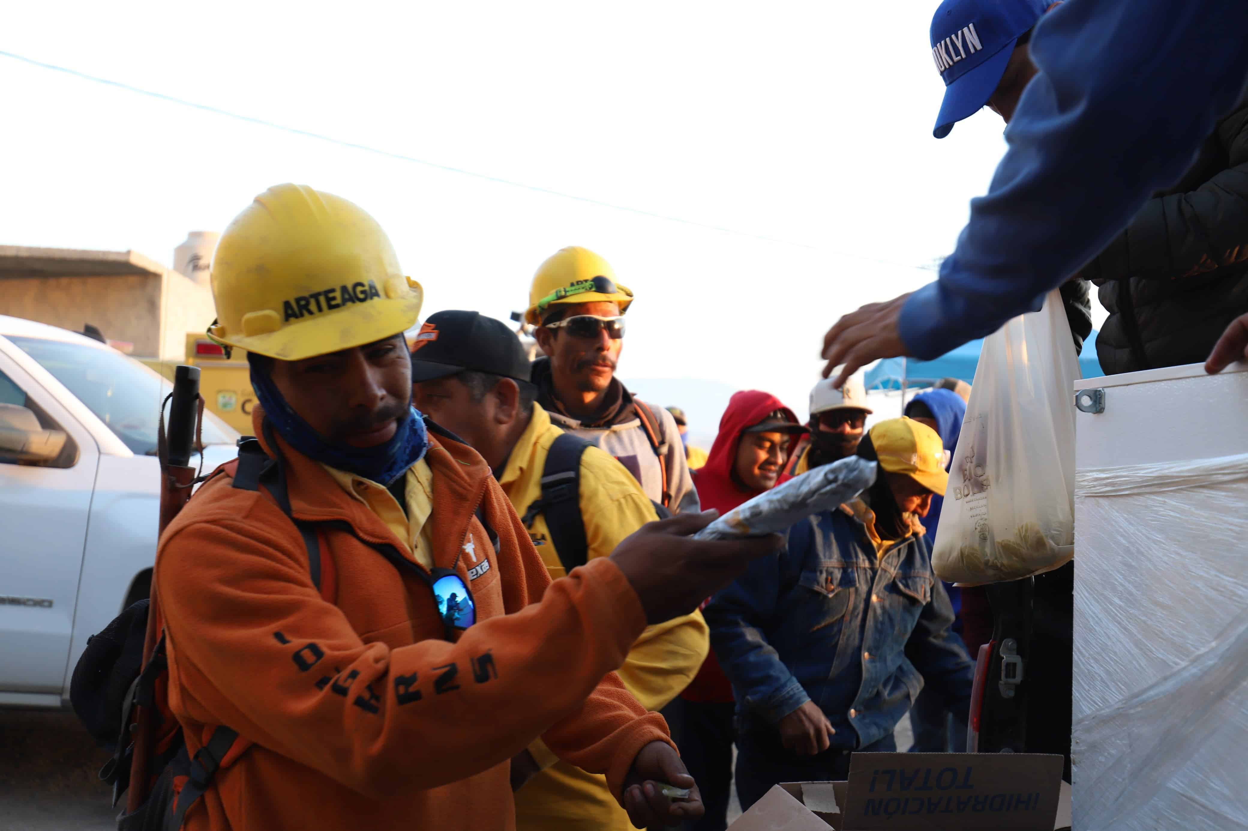 Urge agua embotellada a brigadistas