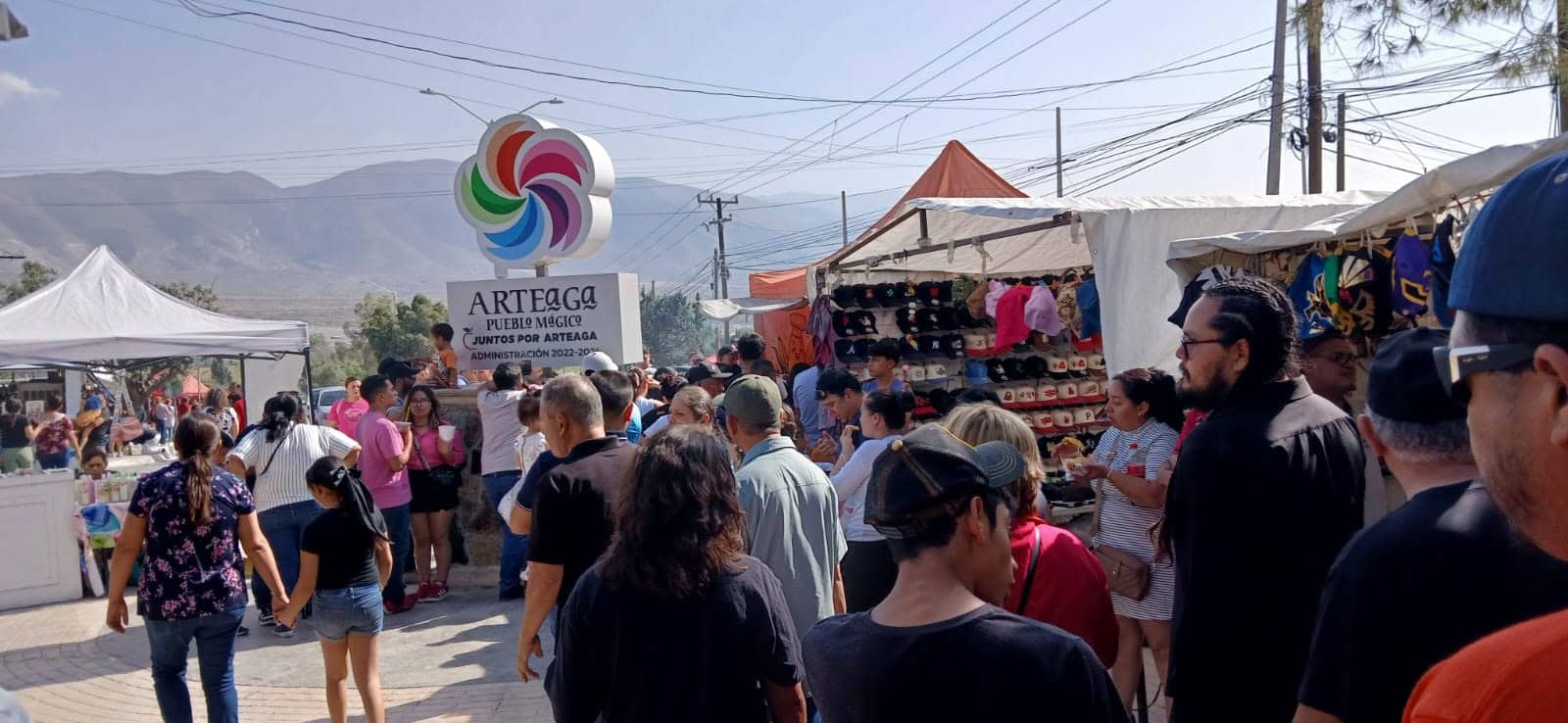 Abarrotan La Alameda