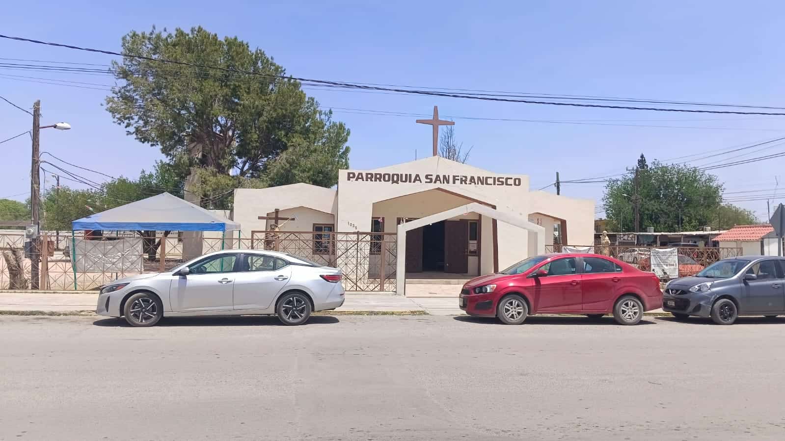 Fallecimiento del Papa Francisco: Comunidad de Sabinas rinde homenaje