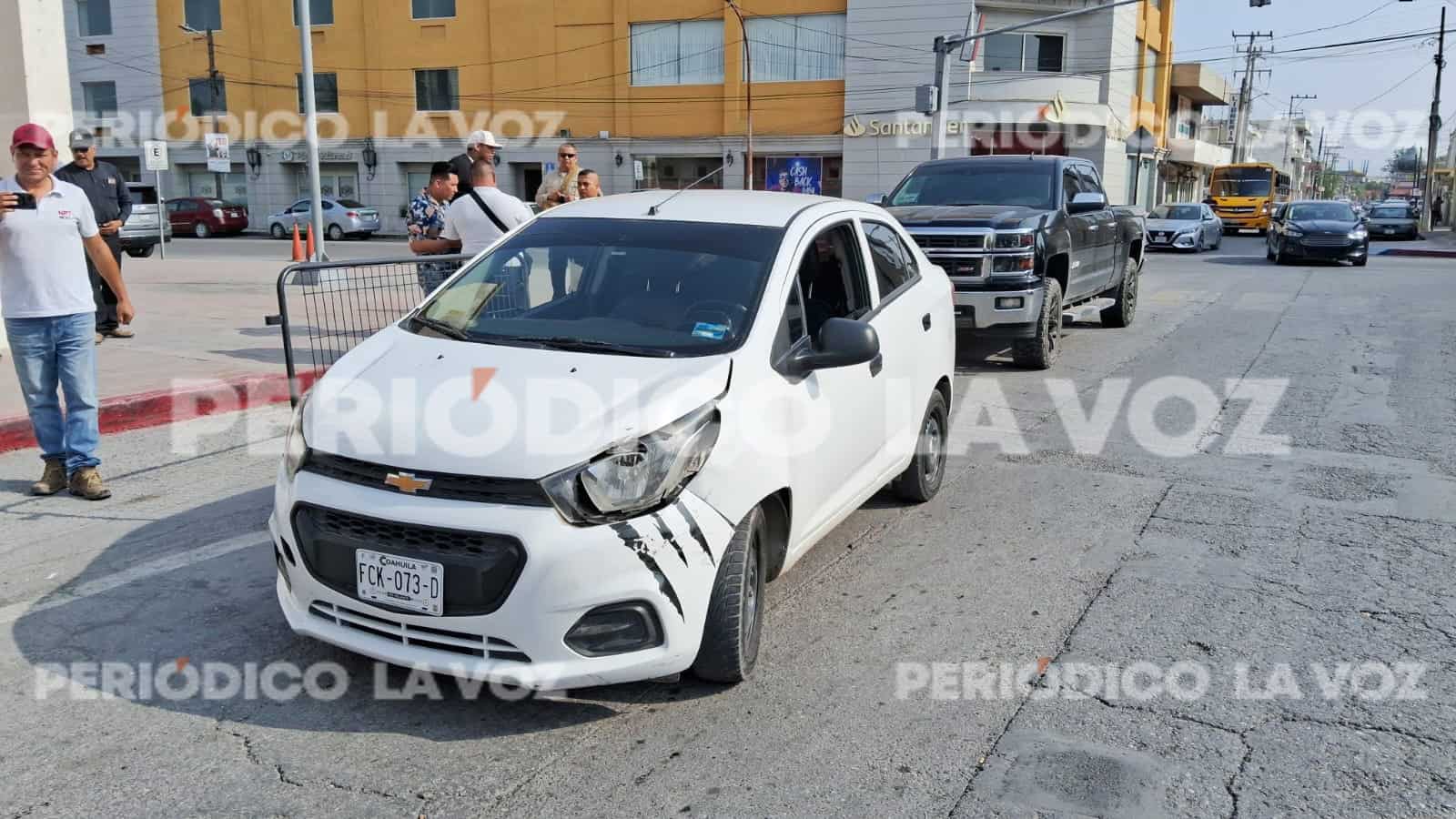 El accidente ocurrió en el primer cuadro de la ciudad.