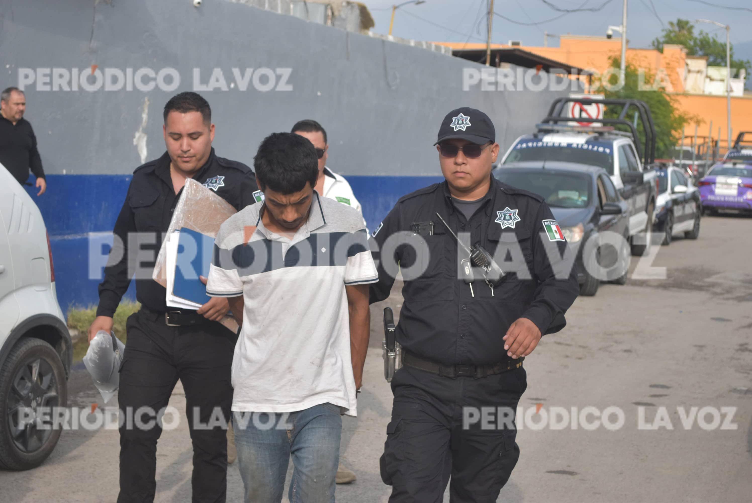 Cristian fue consignado ante el Ministerio Público, por el delito de portación de arma prohibida.