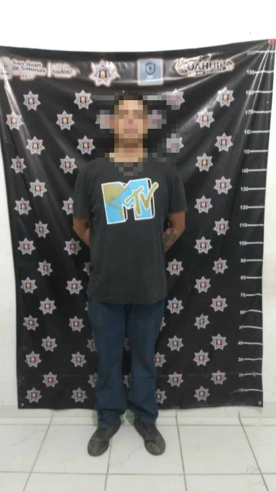 Le abre cabeza a su cuñado de certero golpe con azadón