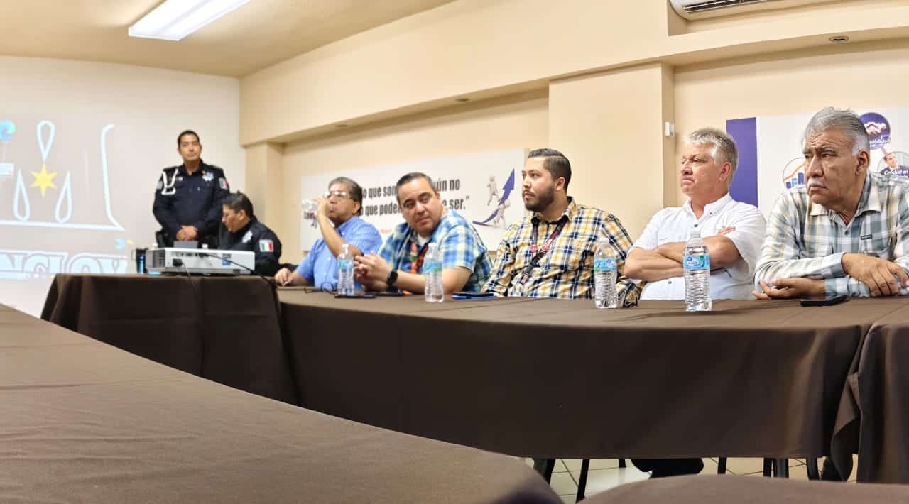 Se reúne socios de la CANACO con directivos de Seguridad Pública.
