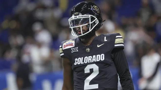 Trump critica a la NFL por ignorar a Shedeur Sanders en el Draft 2025 Trump critica a la NFL por ignorar a Shedeur Sanders en el Draft 2025