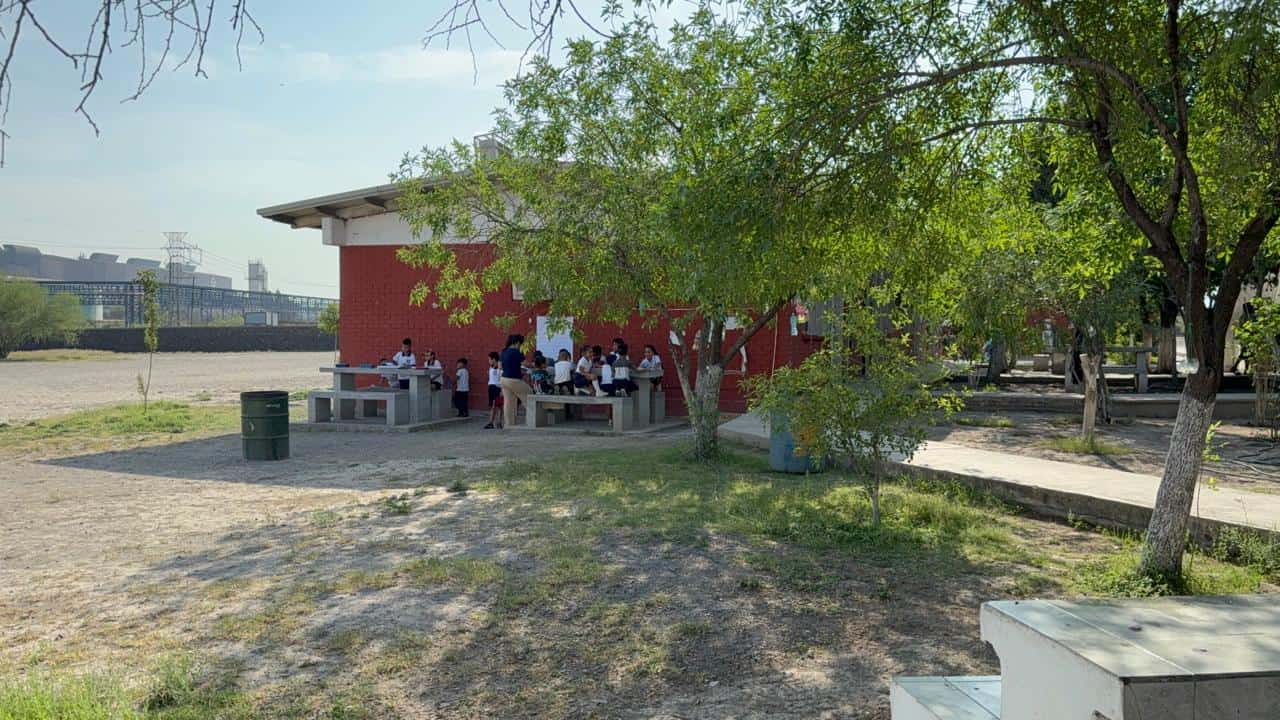Regresan a clases… y se vuelven a ir de puente
