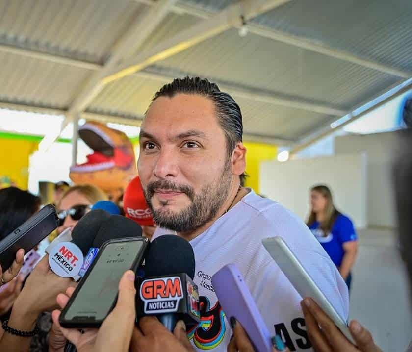 Carlos Villarreal Pérez, alcalde.