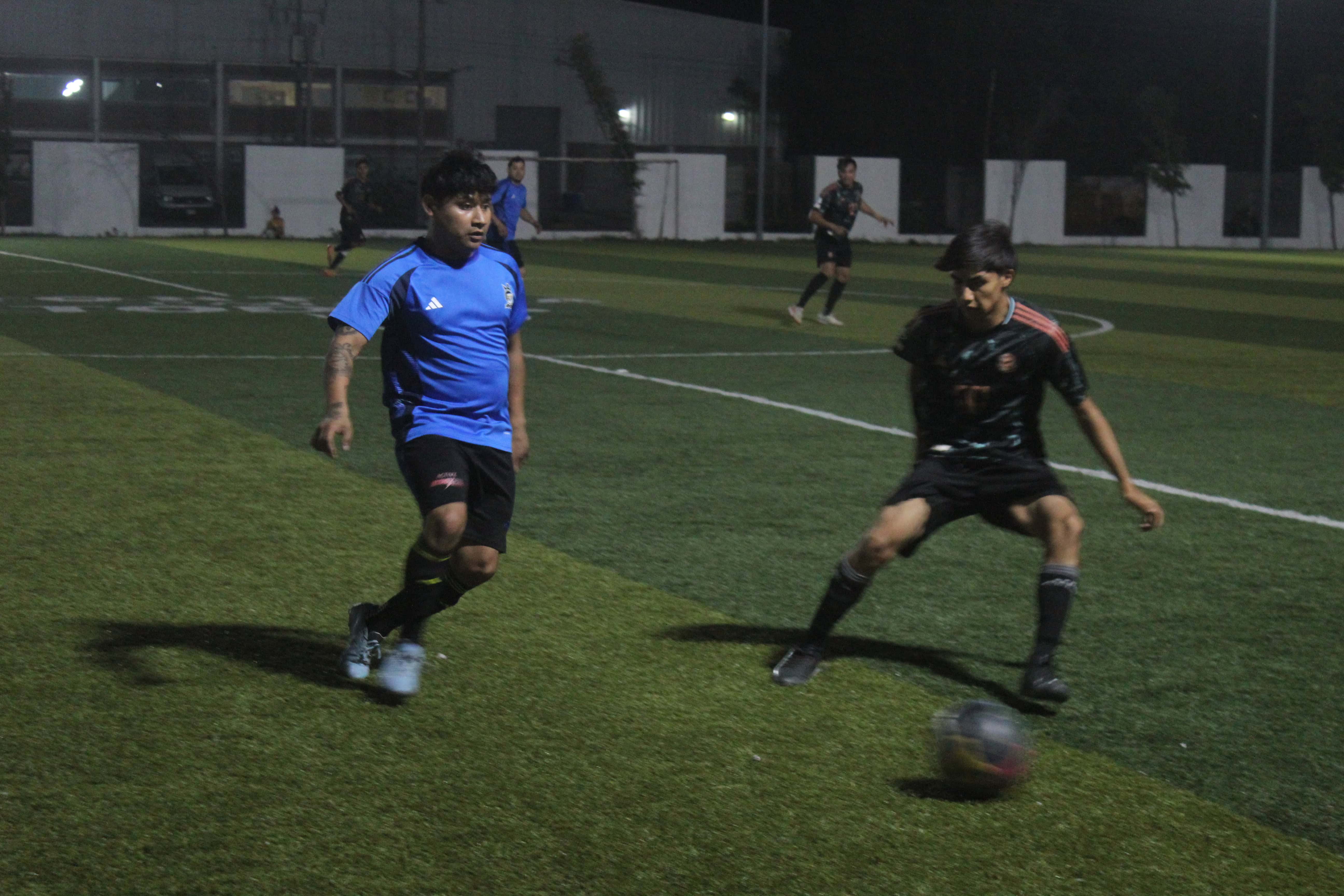 Tuker guio triunfo de La Inde