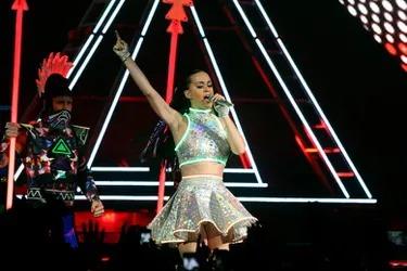 Katy Perry deslumbra en Monterrey con show futurista y emotivo regreso a México
