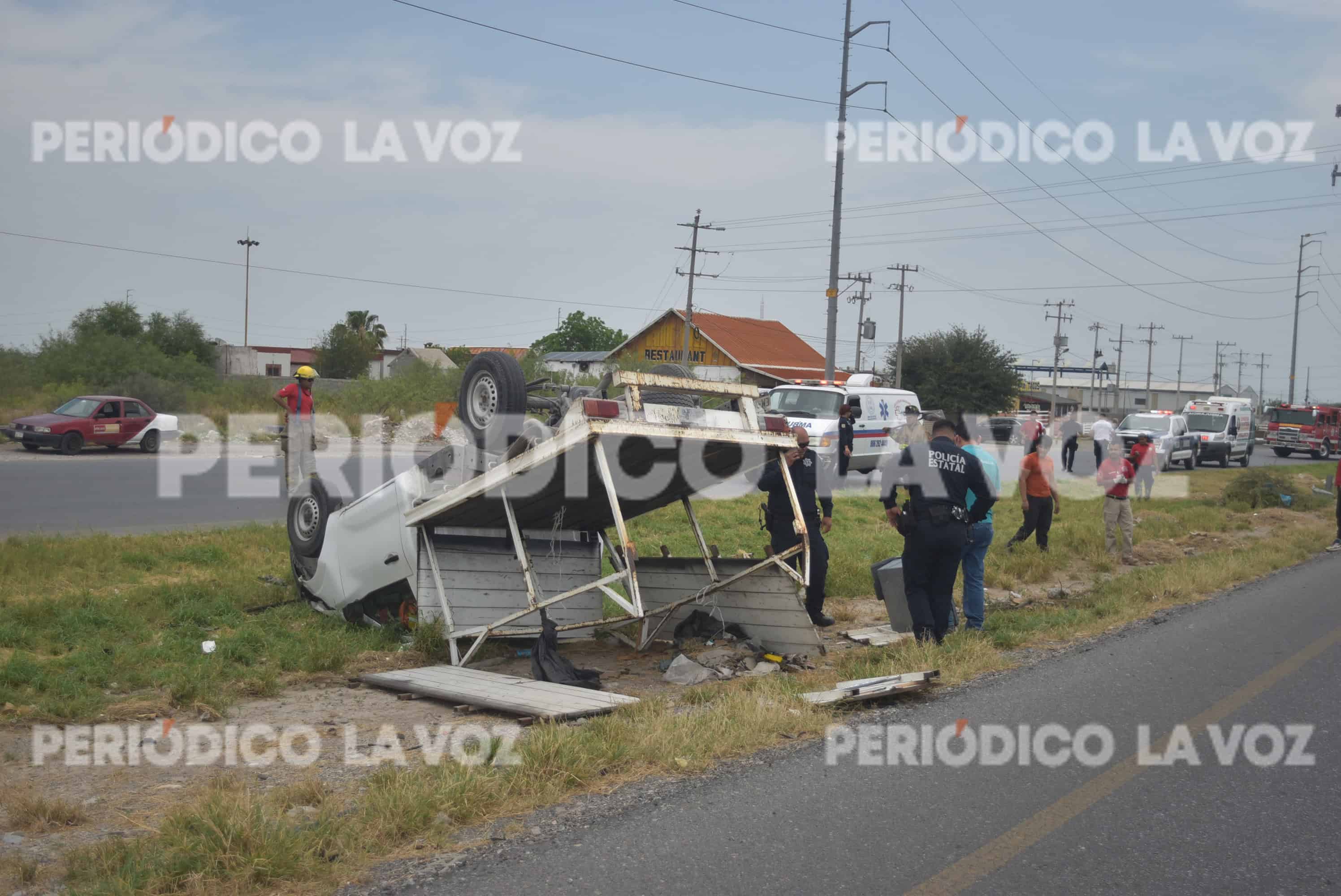 El accidente se registró sobre el Libramiento Carlos Salinas de Gortari y movilizó a autoridades y cuerpos de rescate.