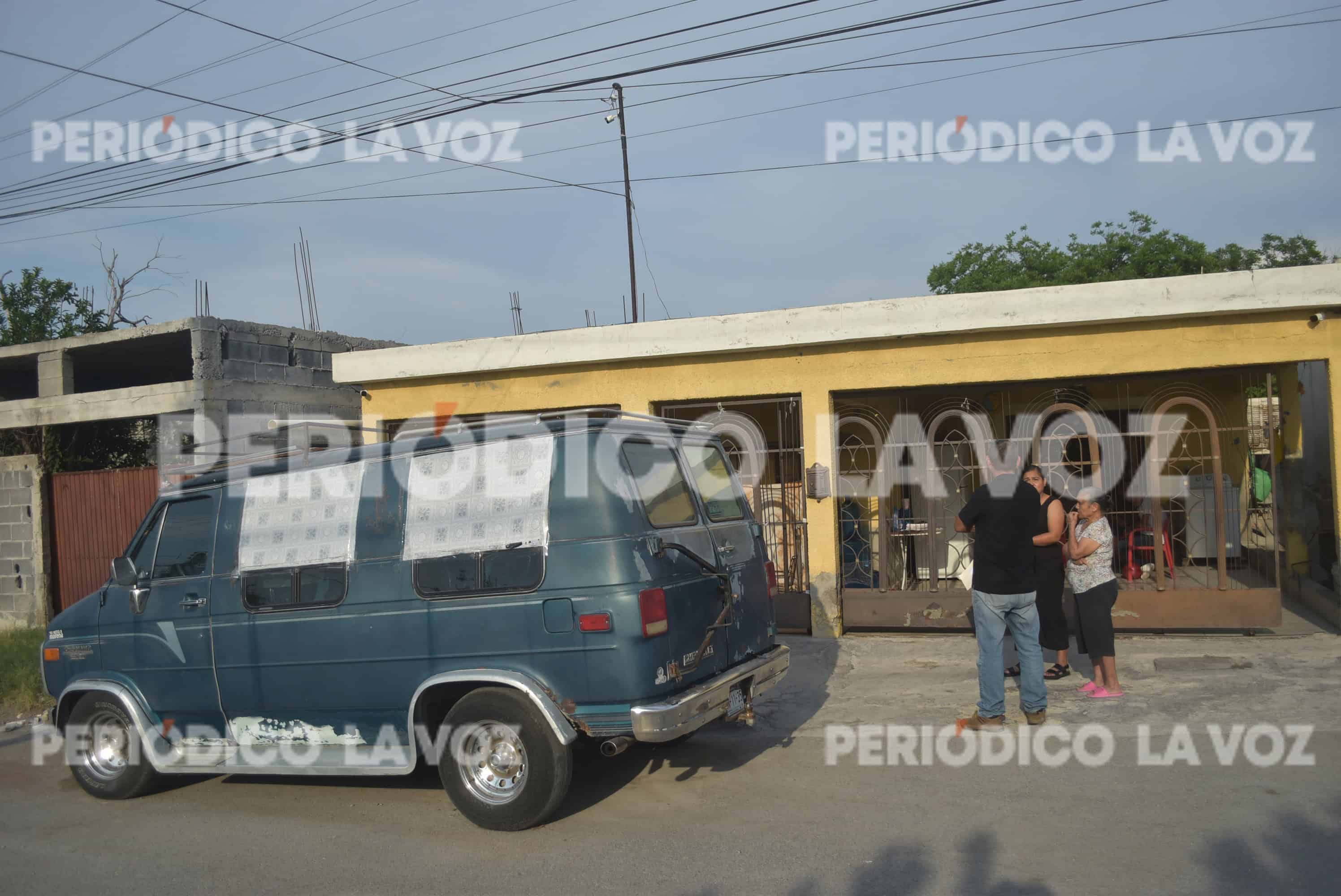 La vivienda de Triana ha sido lapidada en varias ocasiones, además de resultar daños en los cristales de su camioneta por parte de pandilleros.