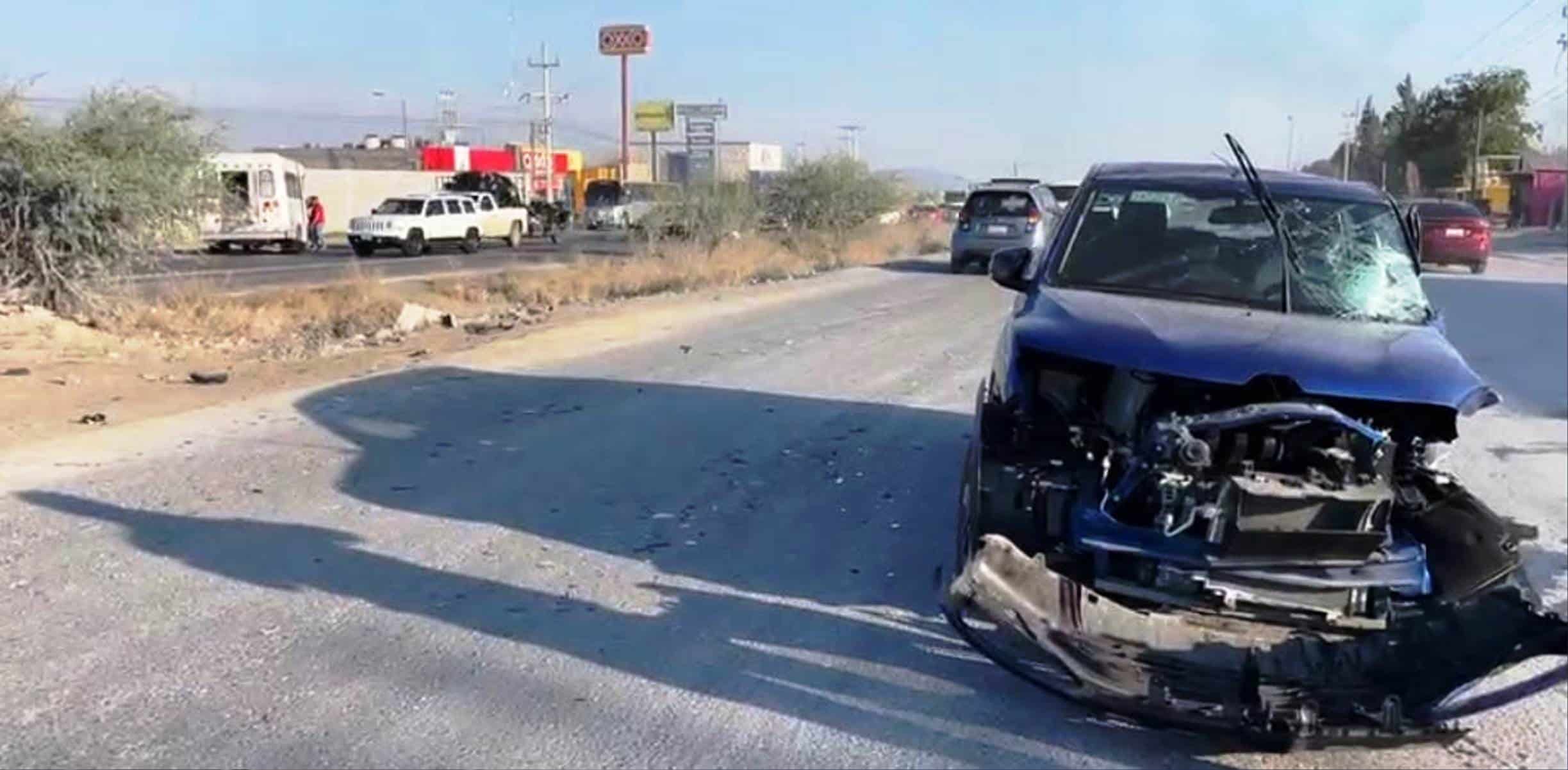 Resulta lesionada mujer en choque Resulta lesionada mujer en choque