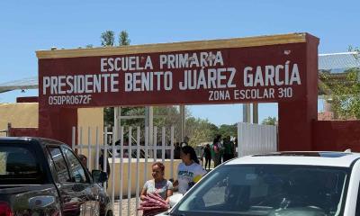Colocan techumbre en Escuela Benito Juárez