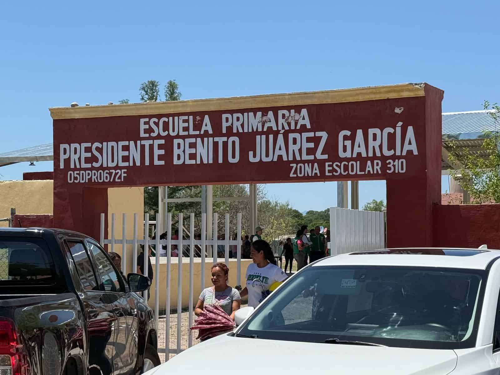 Agradecen al Estado y Municipio construcción de techo estructural en Escuela Primaria “Benito Juárez” del Ejido La Cuchilla.