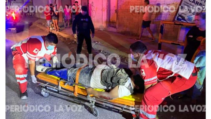 Buscan a cafre que embistió a repartidor