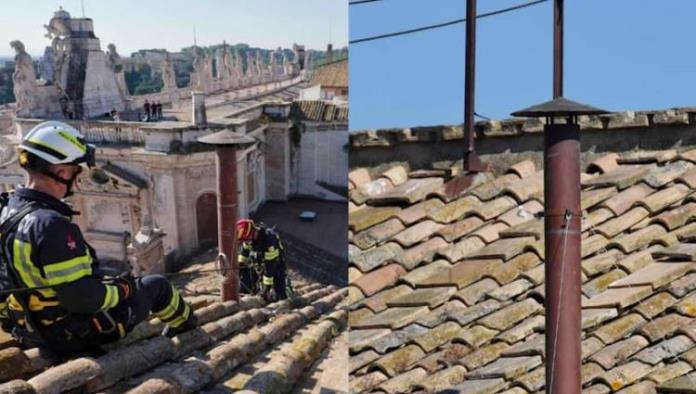 El Vaticano instala la chimenea que anunciará la elección del nuevo Papa