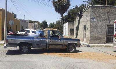 Choque Entre Camionetas en Allende Deja Dos Lesionados y Daños al Cableado Telefónico