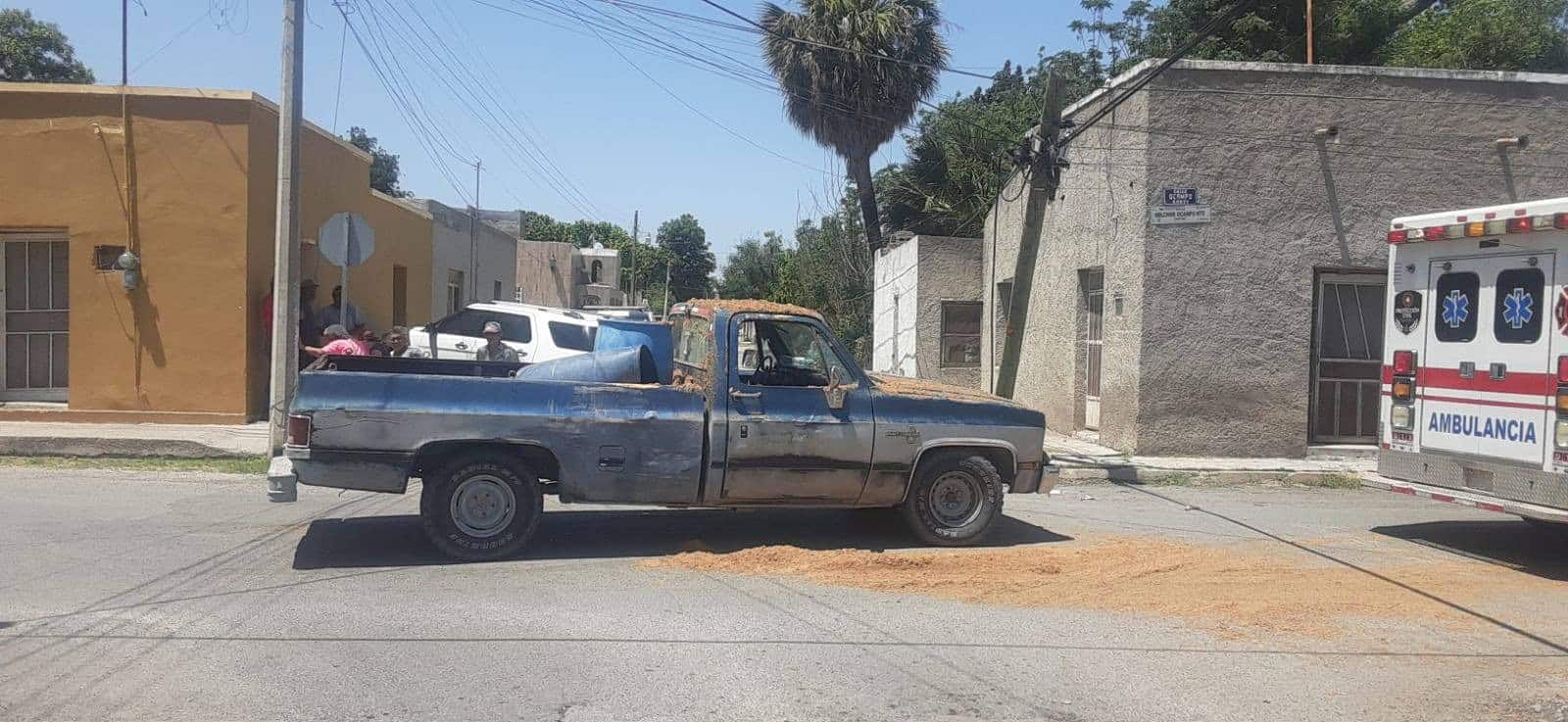 Choque Entre Camionetas en Allende Deja Dos Lesionados y Daños al Cableado Telefónico