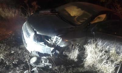 Joven de Múzquiz Sobrevive a Volcadura en la Carretera Libre en Allende