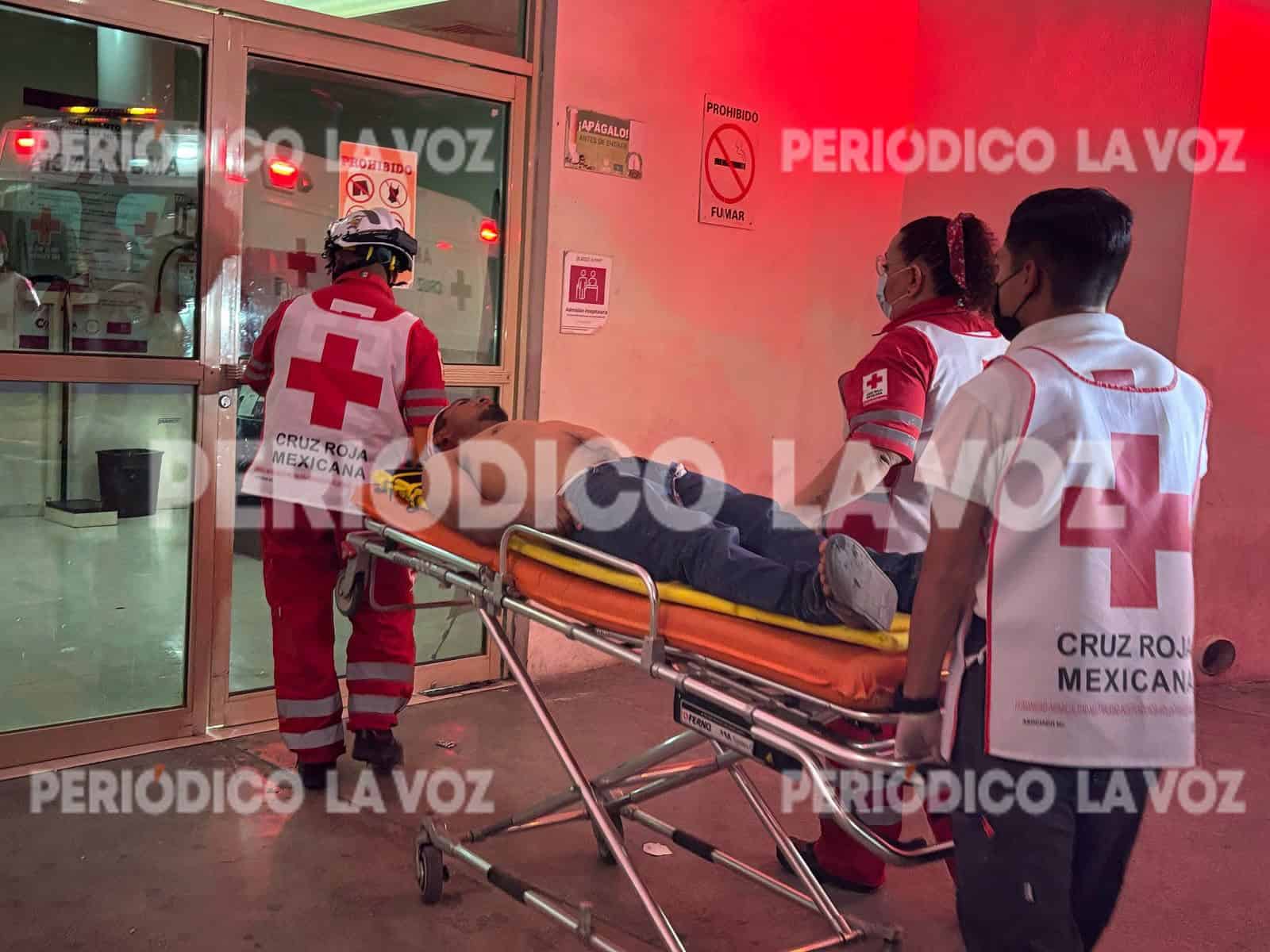 Juan Carlos fue trasladado al hospital tras sufrir una brutal agresión la noche de ayer.