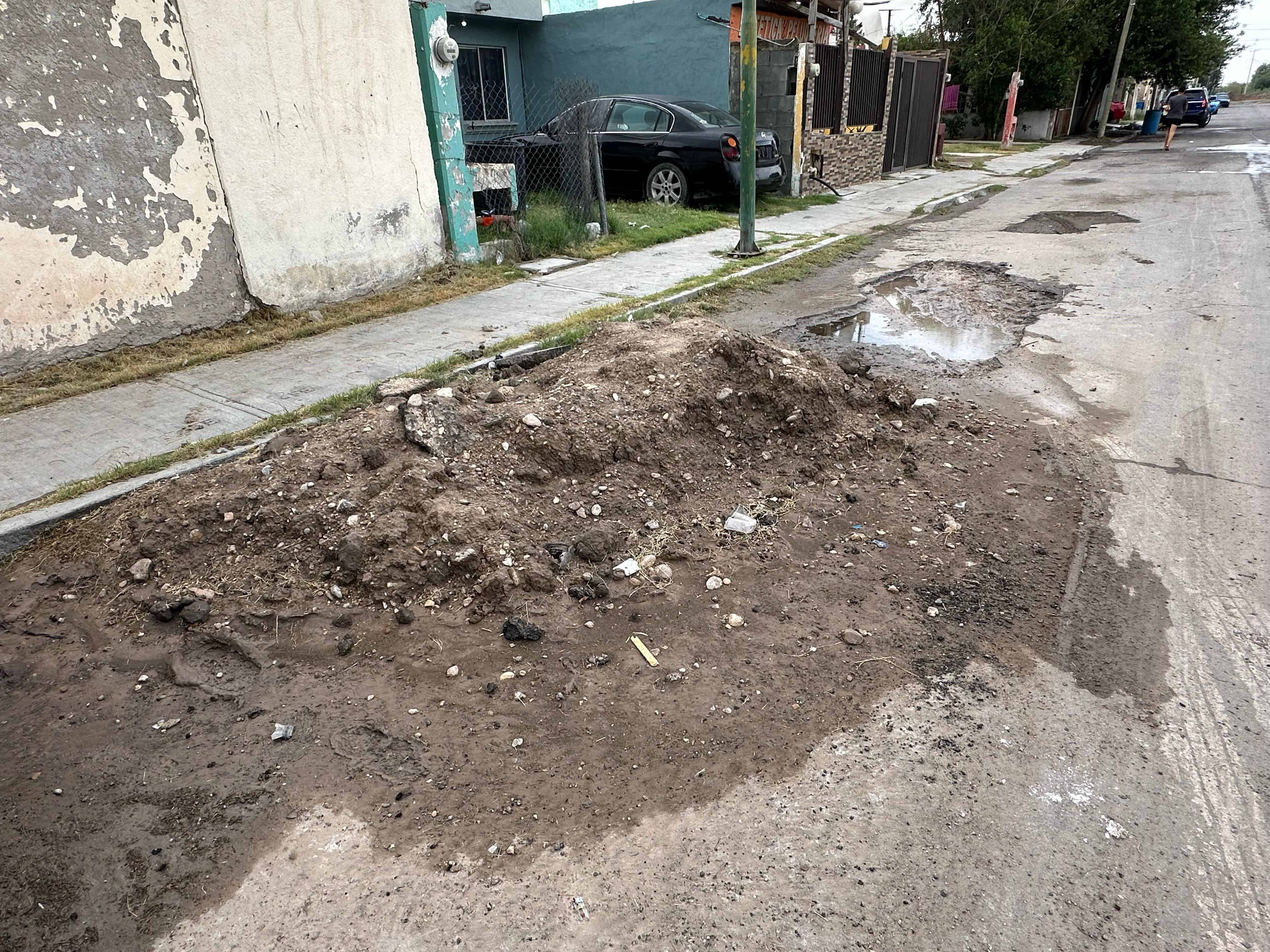 La voz en tu colonia: Inunda drenaje a la Ramón Bravo