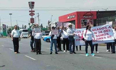 Bloquean maestros el Bulevar Cárdenas